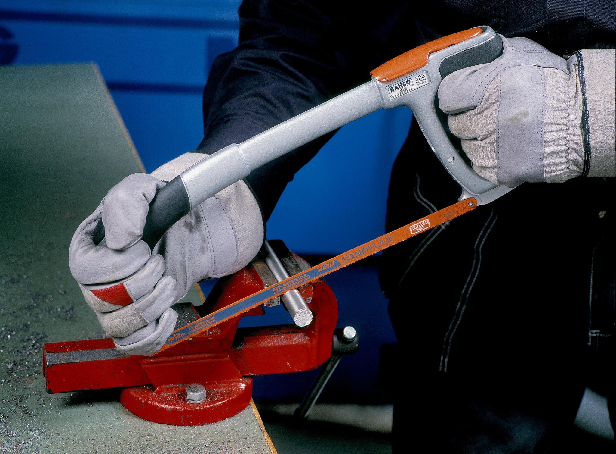 arco de sierra ergonómico Bahco Sandflex 325 con hoja bimetálica 24 TPI